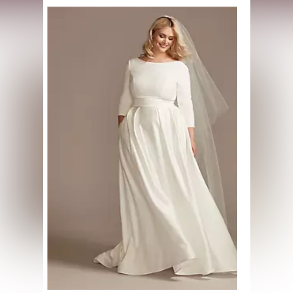 Elegant Low Back Mid-Sleeve Satin Plus Size Wedding Dress - 24W (tags on)
